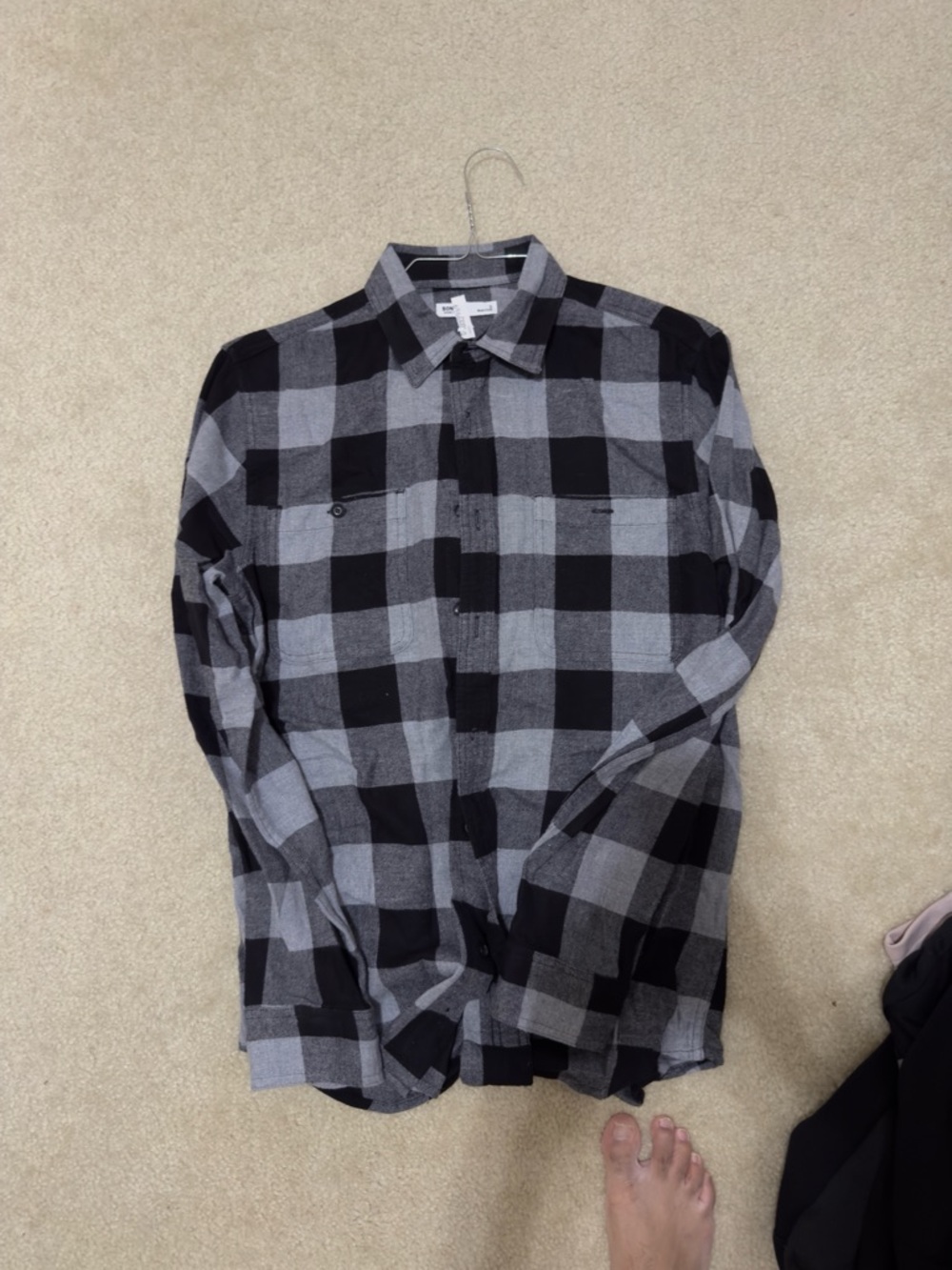 BRAND NEW MENS FLANNEL BUTTON DOWN SHIRT - MENS SMALL